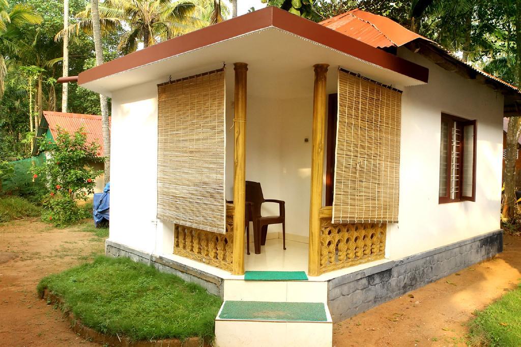 Dolphin Bay Hotel Varkala Exterior foto